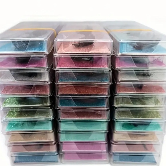 40 pairs of eyelashes - Picture 4 of 7